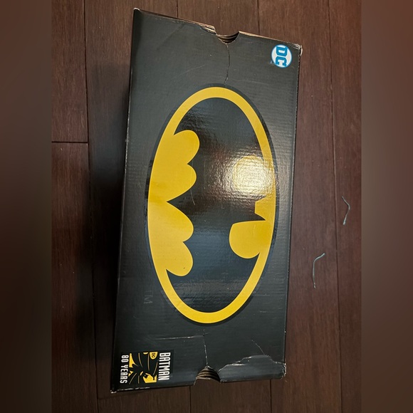 Converse Limited Edition China Town Glow in the Dark Batman Size 9 - Picture 6 of 9